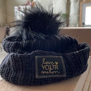 Charcoal black LOVE YOUR MELON Pom beanie